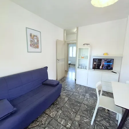 Lorena Appartement Lo Stallone